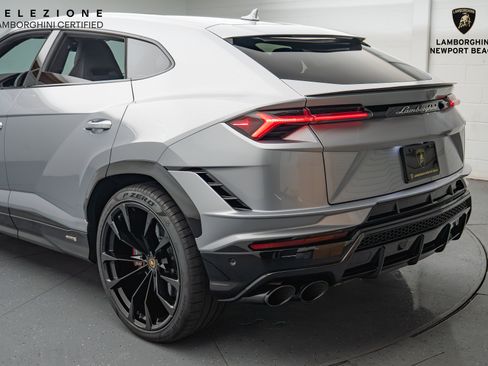Used 2024 Lamborghini Urus S image 15
