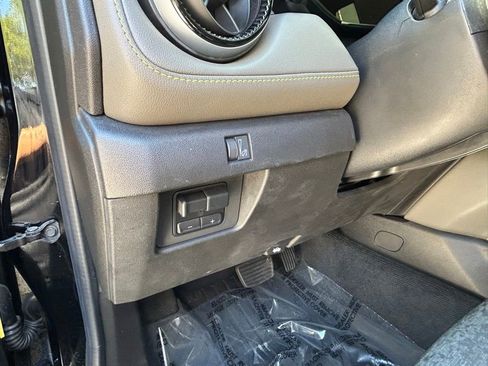 Used 2023 Chevrolet Colorado ZR2 image 18