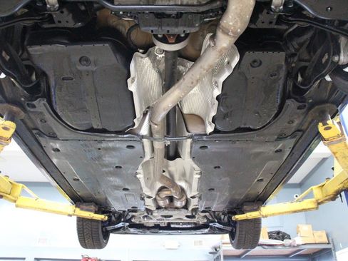 Used 2023 Volkswagen Golf R image 98