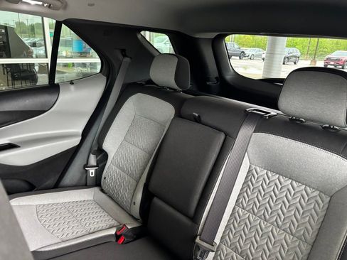 Used 2023 Chevrolet Equinox LT w/ LPO, Floor Liner Package FWD image 17