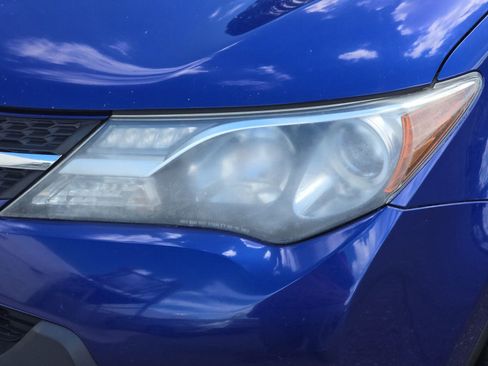Used 2014 Toyota RAV4 LE image 29