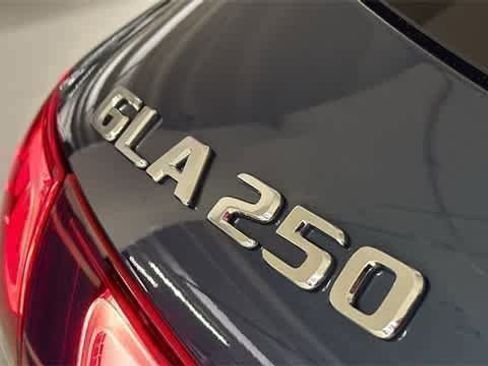 Used 2022 Mercedes-Benz GLA 250 GLA 250 image 11