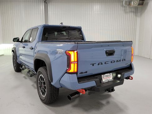 New 2026 Toyota Tacoma TRD Off-Road w/ TRD Off Road Premium Package AWD/4WD image 6
