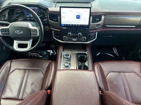 Used 2022 Ford Expedition Max Limited image 12