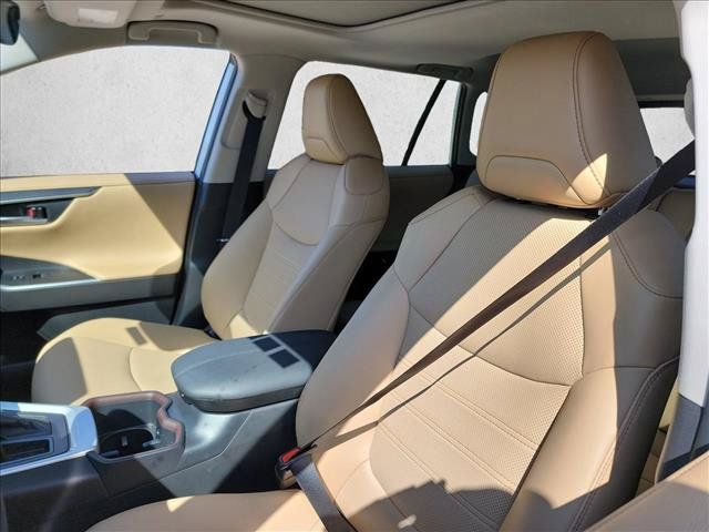 Used 2025 Toyota RAV4 Limited FWD image 13