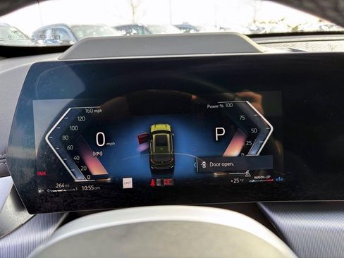 Used 2025 BMW X1 xDrive28i image 15