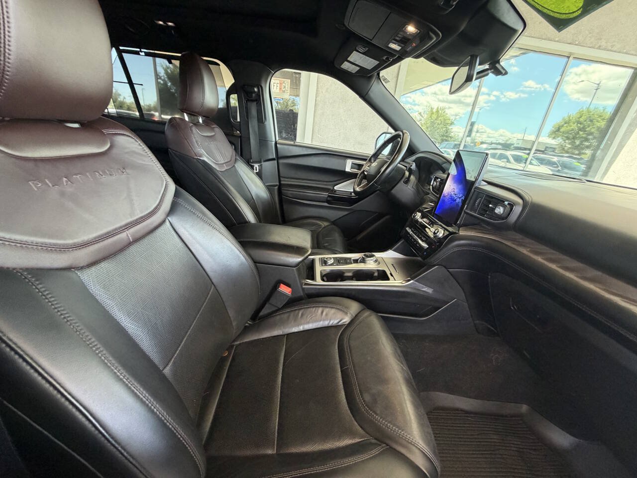 Used 2022 Ford Explorer Platinum w/ Premium Technology Package AWD/4WD image 15