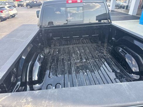 Used 2026 RAM 2500 Laramie AWD/4WD image 38