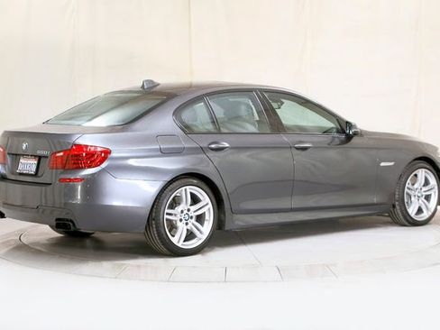 Used 2016 BMW 550i Sedan image 2