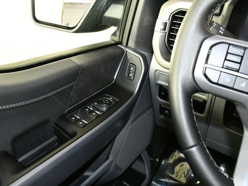 Used 2025 Ford F150 XLT w/ Equipment Group 301A Standard image 34