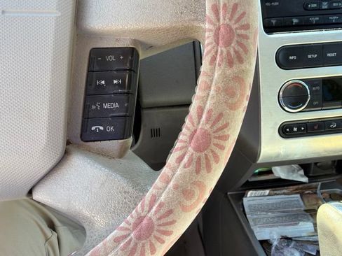 Used 2010 Ford Edge Limited AWD/4WD image 14