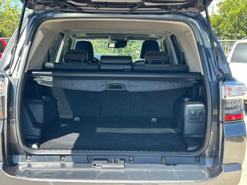 Used 2021 Toyota 4Runner SR5 Premium w/ Moonroof Package AWD/4WD image 13