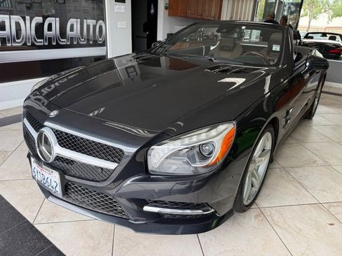 Used 2013 Mercedes-Benz SL 550 image 4