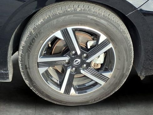 Used 2024 Nissan Sentra SV image 6