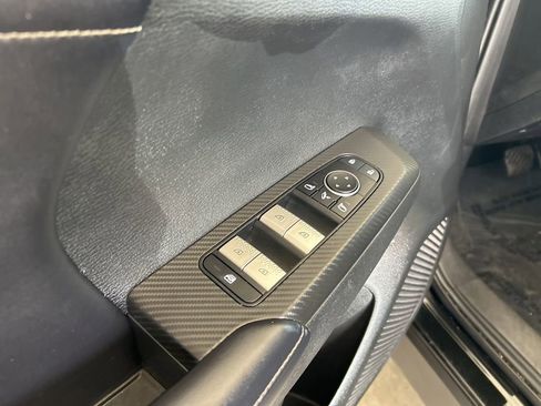 Used 2023 Mitsubishi Outlander SE FWD image 39