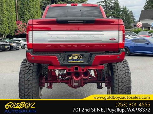 Used 2017 Ford F250 Platinum w/ Platinum Ultimate Package AWD/4WD image 5