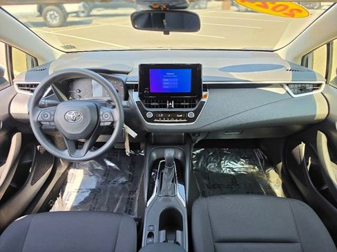 Used 2024 Toyota Corolla LE FWD image 29