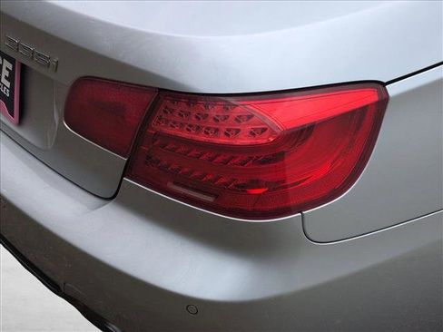 Used 2012 BMW 335i Convertible image 14