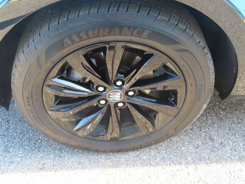 Used 2025 Buick Envista Sport Touring w/ Convenience I Package FWD image 15