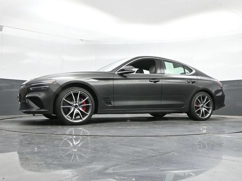 Used 2025 Genesis G70 2.5T AWD/4WD image 47
