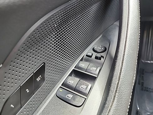 Used 2025 BMW i4 eDrive40 image 35