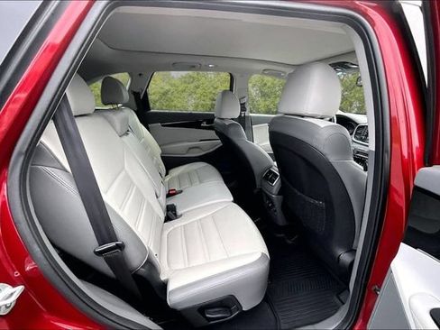 Used 2019 Kia Sorento SX w/ SX Touring Package FWD image 25