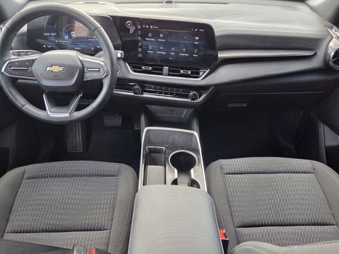 Used 2025 Chevrolet Equinox LT FWD image 6