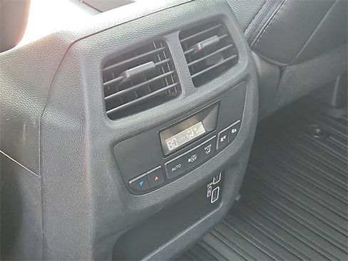 Used 2022 Honda Pilot Special Edition image 11