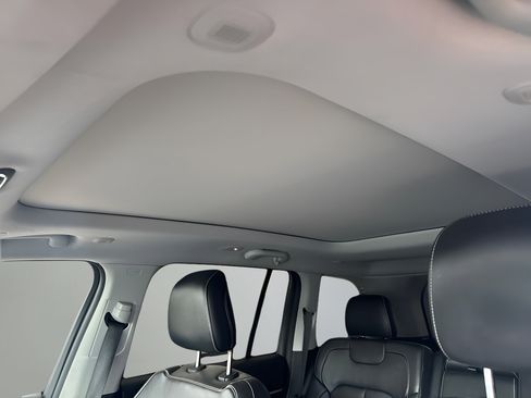 Certified 2022 Jeep Grand Cherokee Limited AWD/4WD image 8