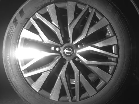Used 2025 Nissan Altima 2.5 SV FWD image 15