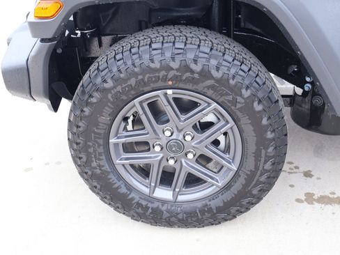 New 2026 Jeep Wrangler Unlimited Sport AWD/4WD image 17
