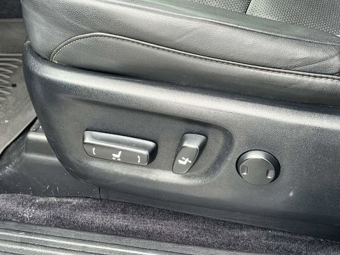 Used 2015 Lexus GX 460 w/ Navigation Package image 29