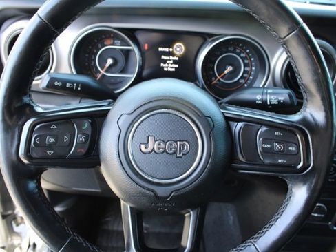Used 2020 Jeep Wrangler Unlimited Sport image 15