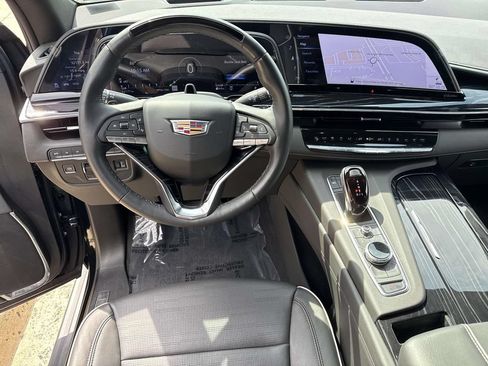 Used 2024 Cadillac Escalade Sport w/ Touring Package AWD/4WD image 31