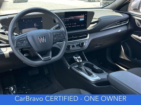 Certified 2024 Buick Envista Preferred FWD image 2
