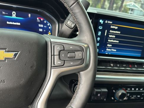 Used 2025 Chevrolet Silverado 2500 LT w/ Convenience Package image 22