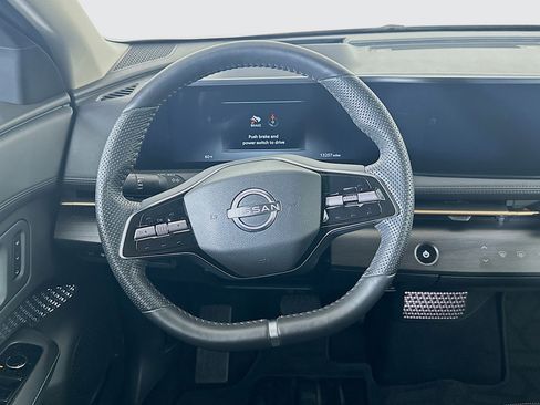 Used 2025 Nissan Ariya FWD image 18