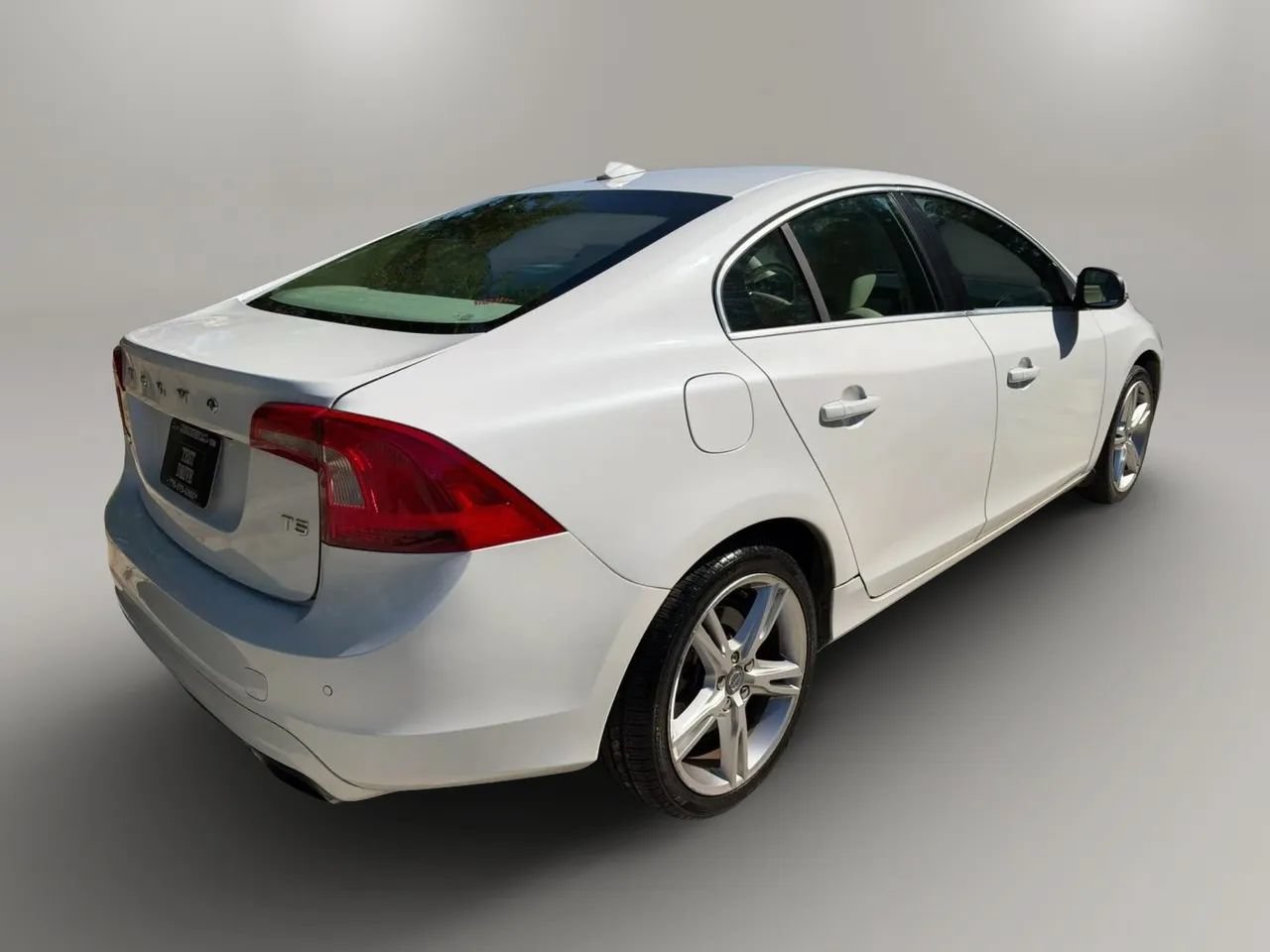 Used 2016 Volvo S60 T5 Premier w/ Convenience Package FWD image 8