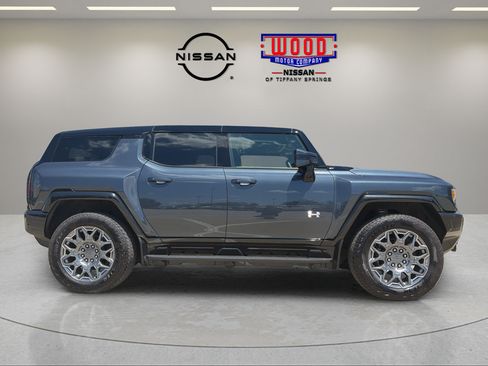 Used 2025 GMC Hummer EV 3X AWD/4WD image 2