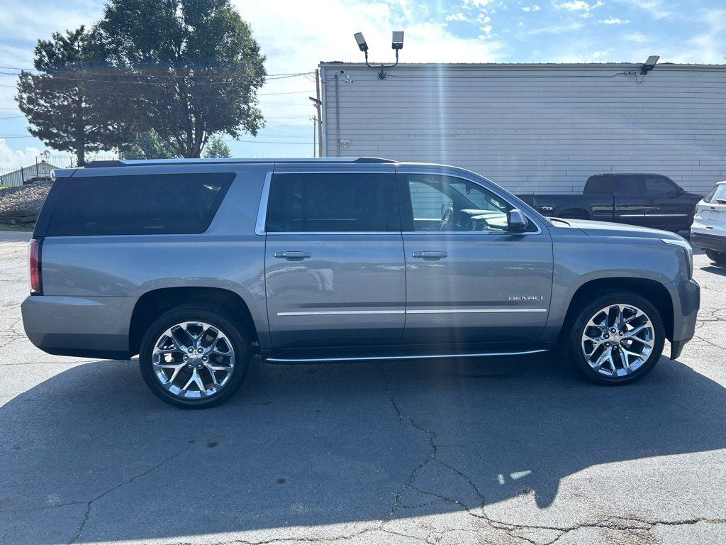 Used 2018 GMC Yukon XL Denali w/ Open Road Package AWD/4WD image 5