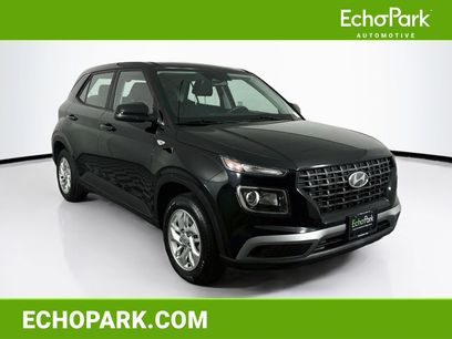 Used 2023 Hyundai Venue SE w/ Cargo Package