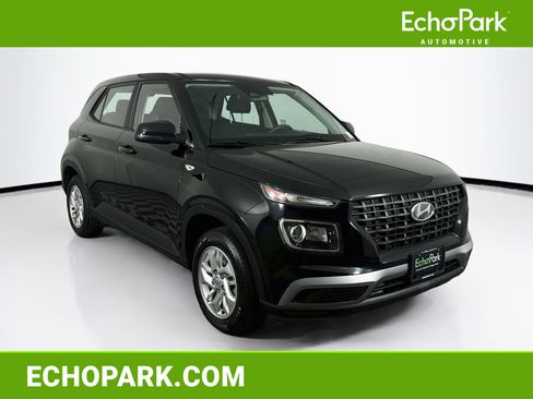 Used 2023 Hyundai Venue SE w/ Cargo Package FWD image 1