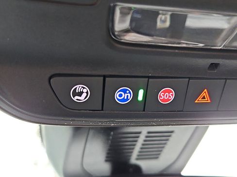 New 2026 Chevrolet Equinox LT w/ Convenience Package II image 19