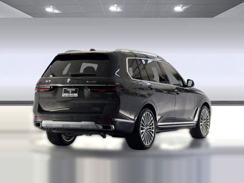 New 2026 BMW X7 xDrive40i w/ Premium Package image 8