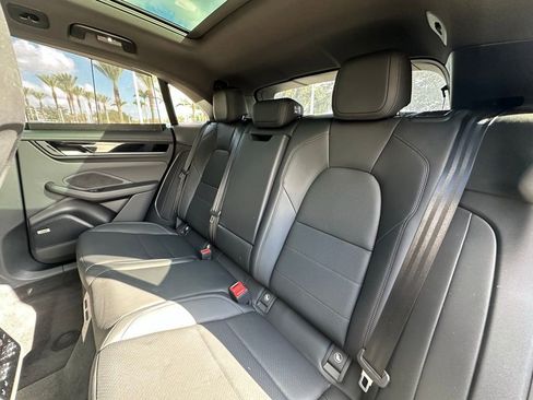 Used 2025 Porsche Macan 4 Electric image 37