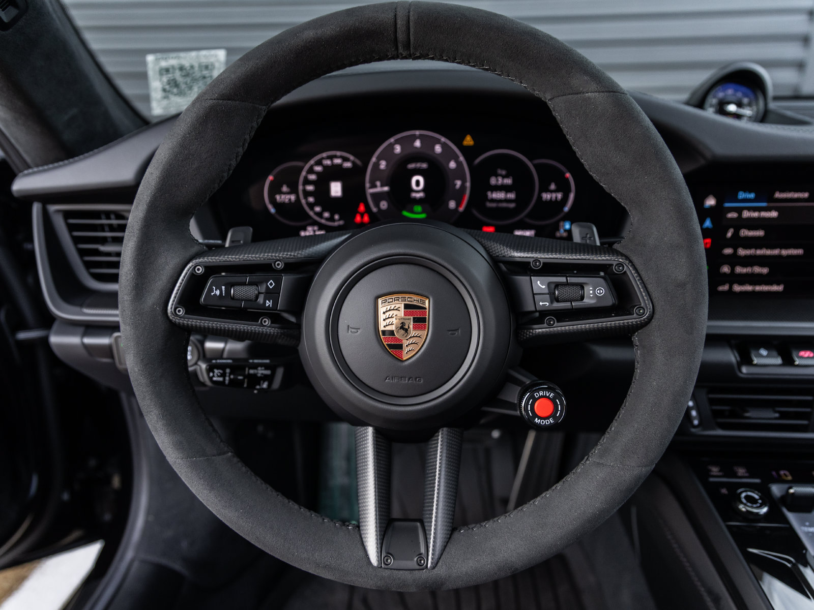 Certified 2025 Porsche 911 Carrera 4 GTS AWD/4WD image 36