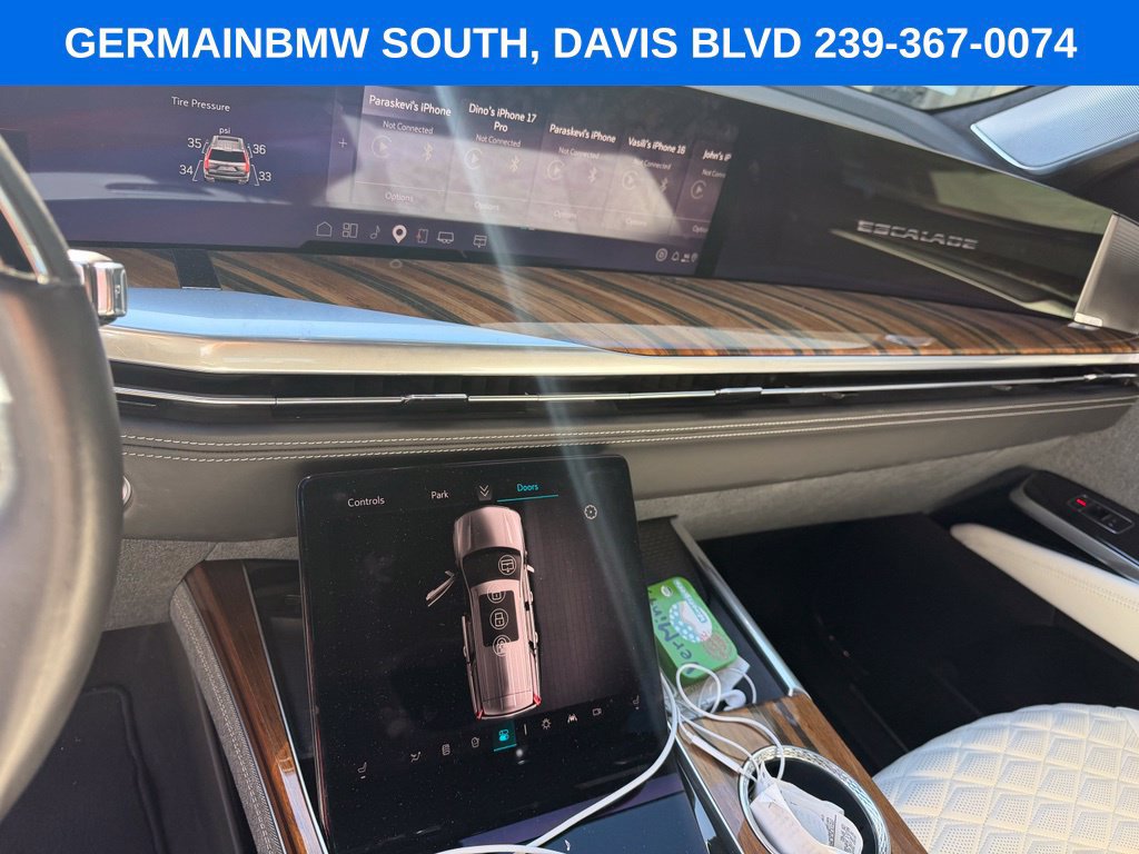 Used 2025 Cadillac Escalade Sport Platinum AWD/4WD image 16