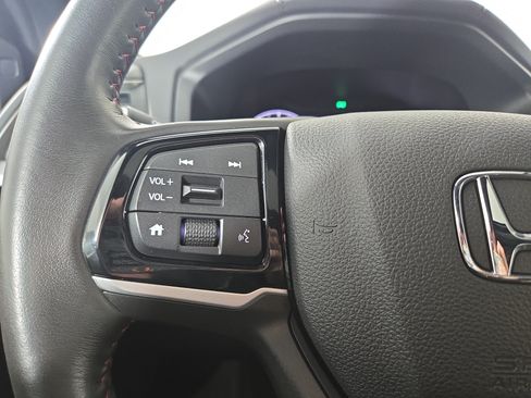 Used 2025 Honda Odyssey Sport-L image 16