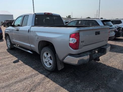 Used 2016 Toyota Tundra SR5 AWD/4WD image 4