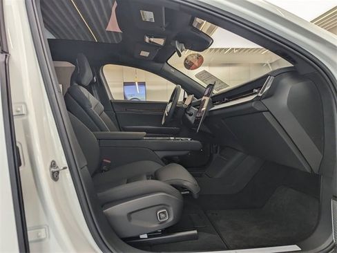 Used 2025 Polestar Polestar 3 image 15